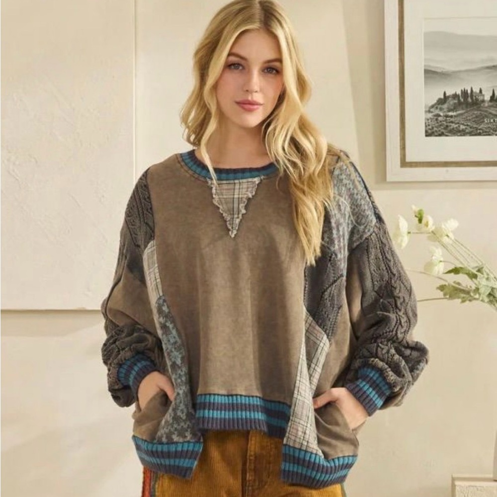 Oli & Hali mixed media sweater, size Medium